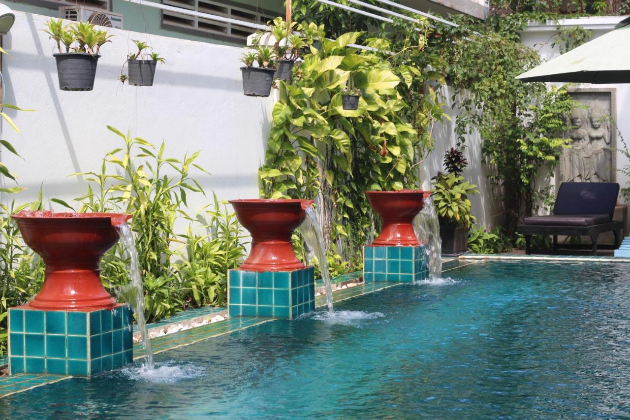 The Bygone Hotel Siem Reap Exterior photo