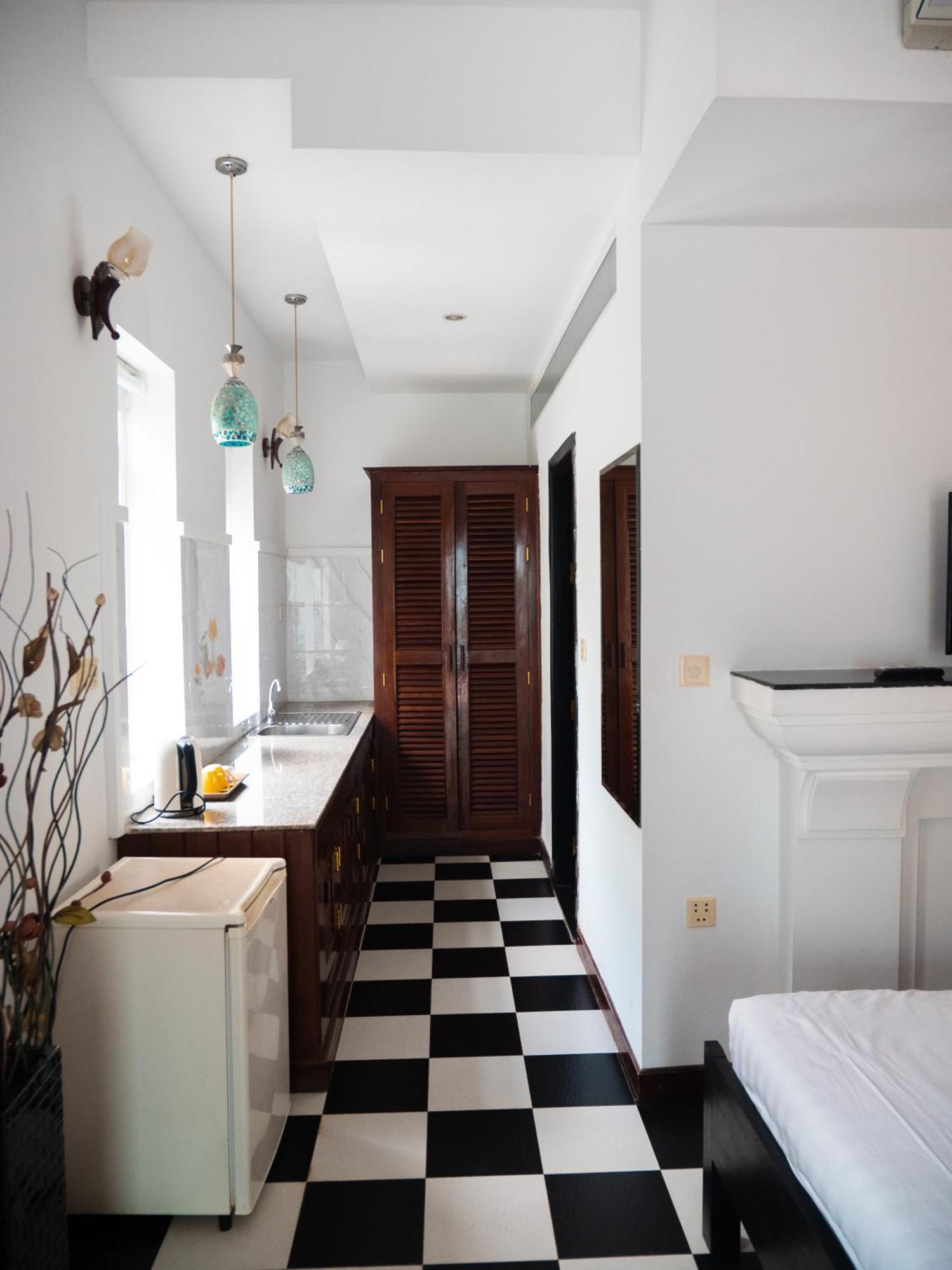 The Bygone Hotel Siem Reap Exterior photo